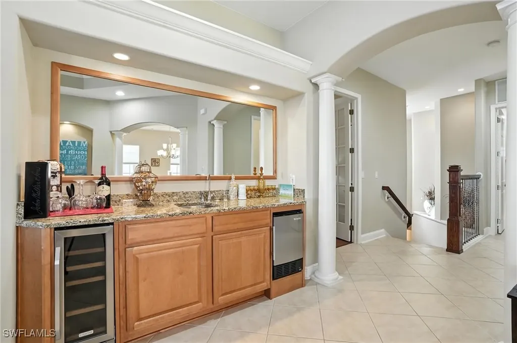 178 Shadroe Cove Circle Cape Coral FL 33991