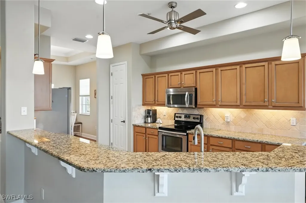 178 Shadroe Cove Circle Cape Coral FL 33991