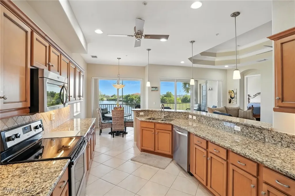 178 Shadroe Cove Circle Cape Coral FL 33991