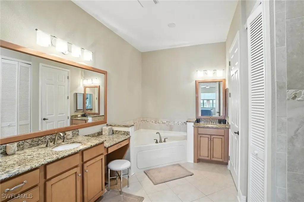 178 Shadroe Cove Circle Cape Coral FL 33991