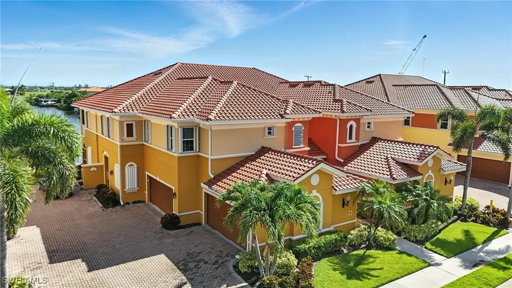 178 Shadroe Cove Circle Cape Coral FL 33991