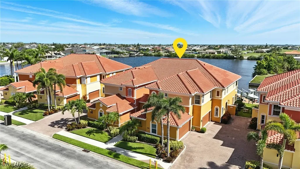 178 Shadroe Cove Circle Cape Coral FL 33991