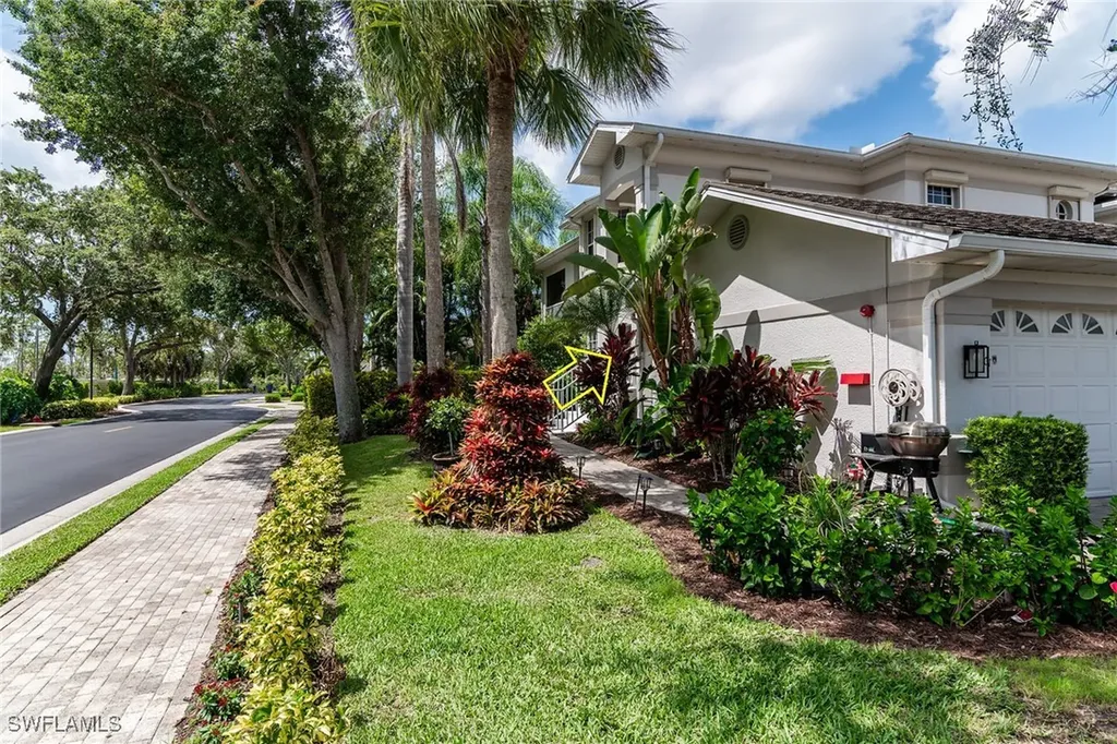5040 Yacht Harbor Circle Naples FL 34112
