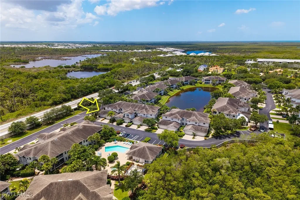 5040 Yacht Harbor Circle Naples FL 34112