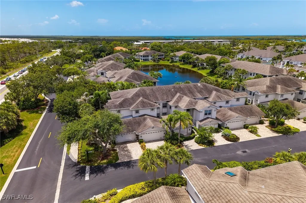 5040 Yacht Harbor Circle Naples FL 34112