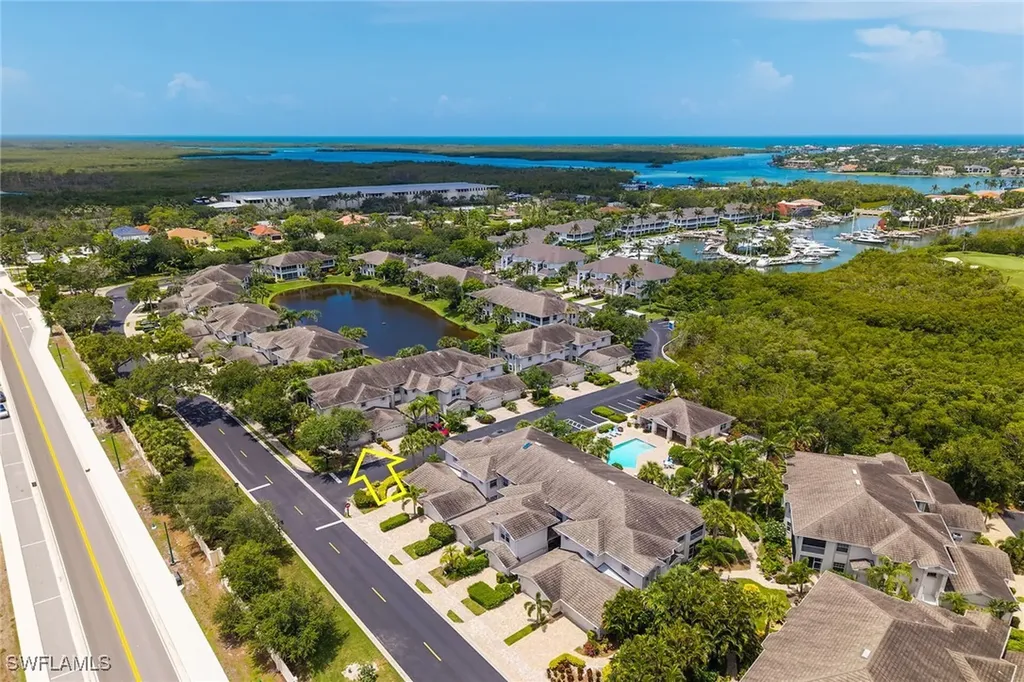 5040 Yacht Harbor Circle Naples FL 34112