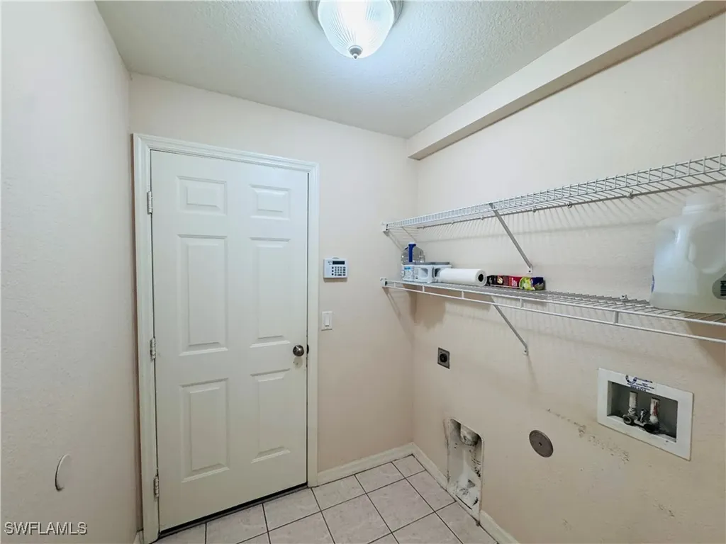 2849 SW 25th Place Cape Coral FL 33914