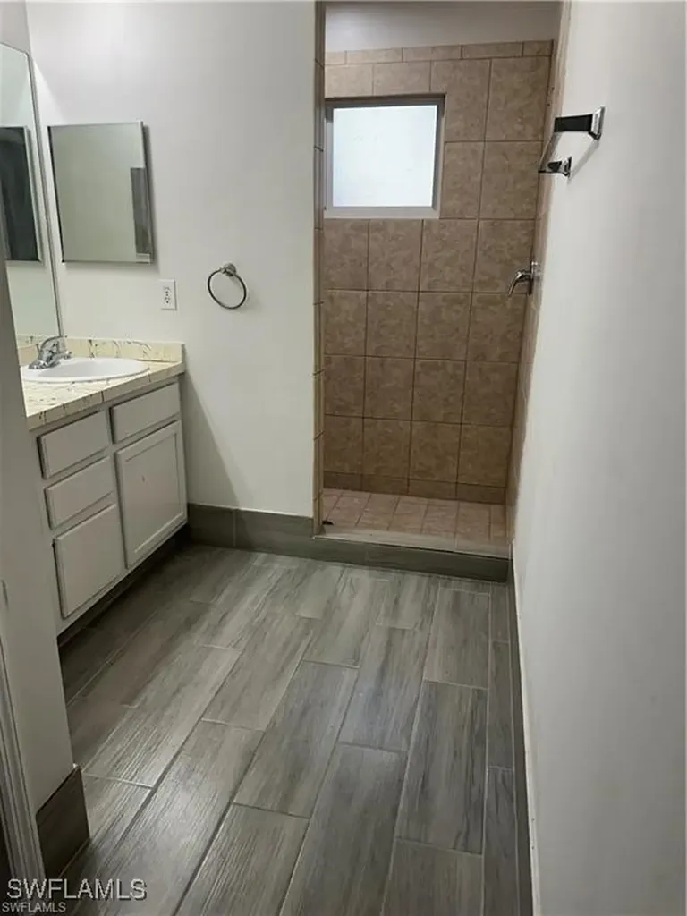 4520 19th Street SW Lehigh Acres FL 33973