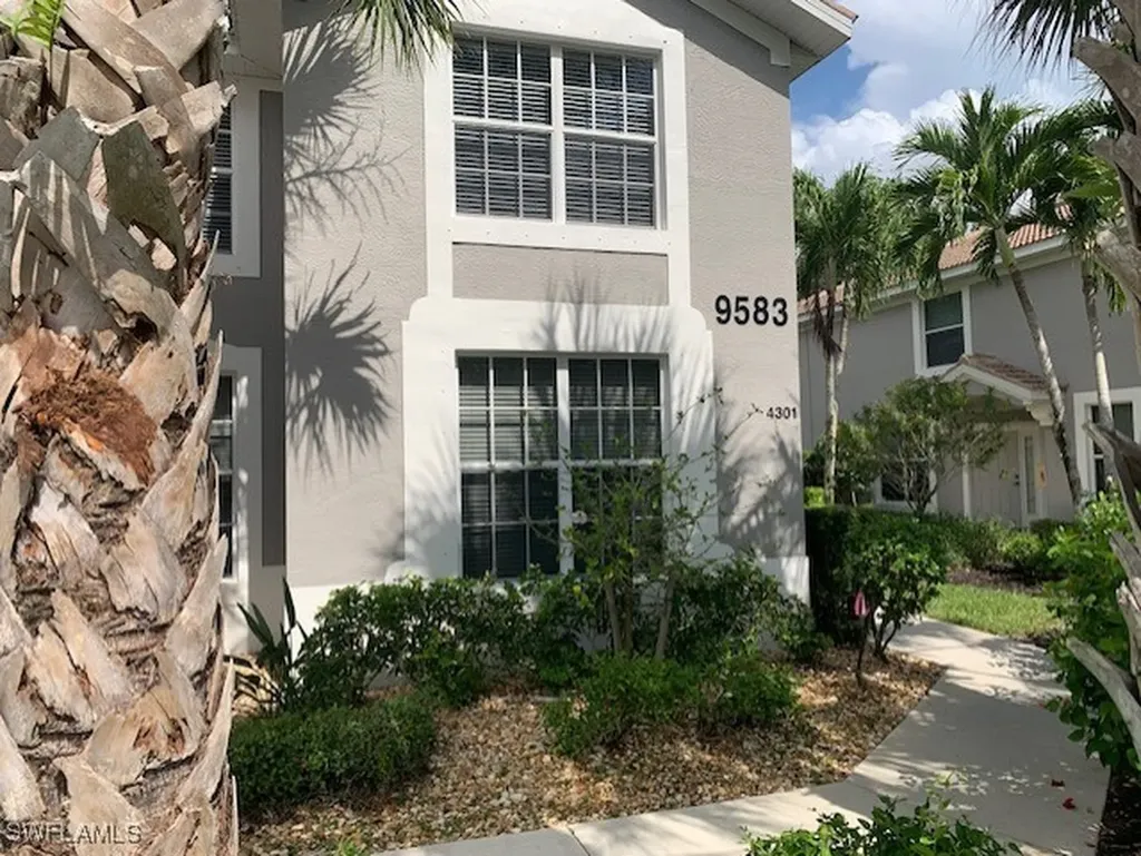 9583 Hemingway Lane Fort Myers FL 33913