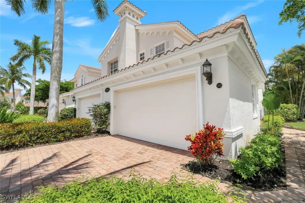 9053 Cascada Way Naples FL 34114