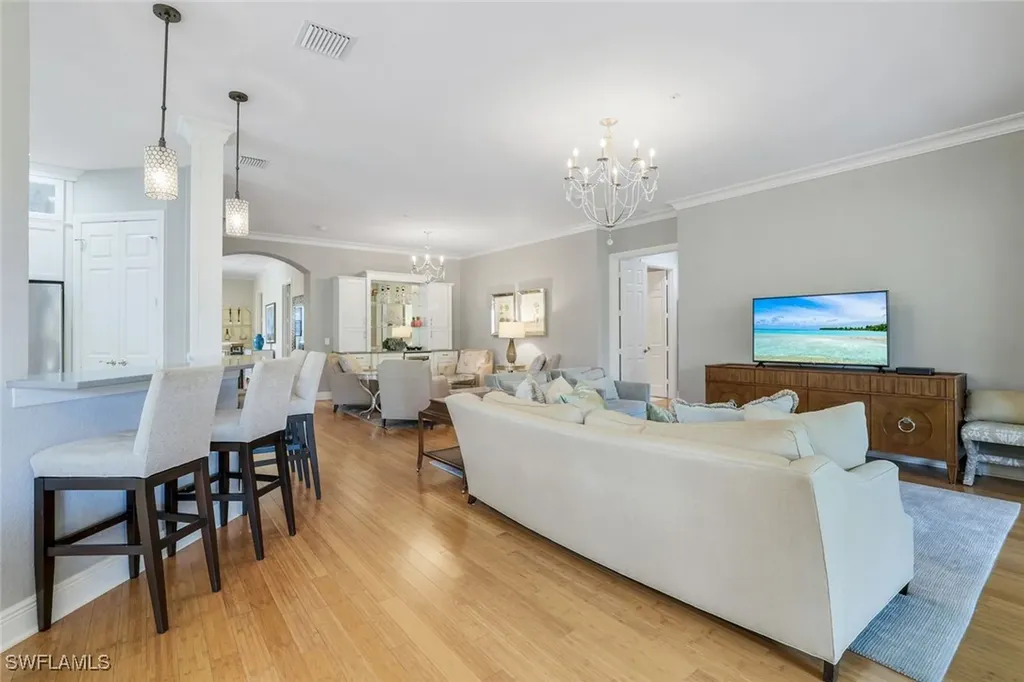 9053 Cascada Way Naples FL 34114