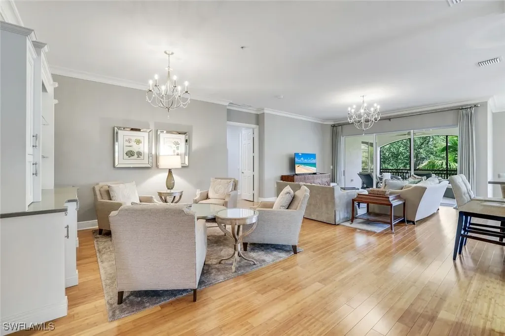 9053 Cascada Way Naples FL 34114