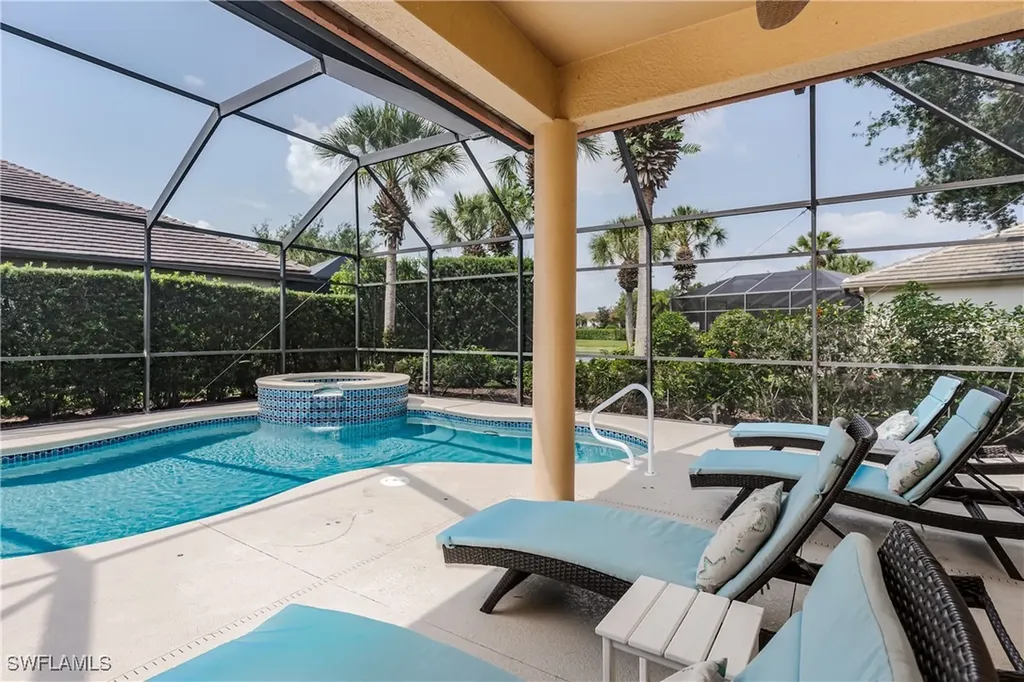 8754 Hideaway Harbor Court Naples FL 34120