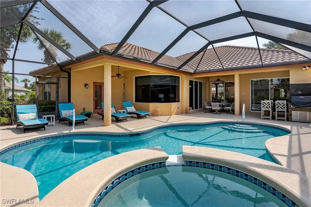 8754 Hideaway Harbor Court Naples FL 34120