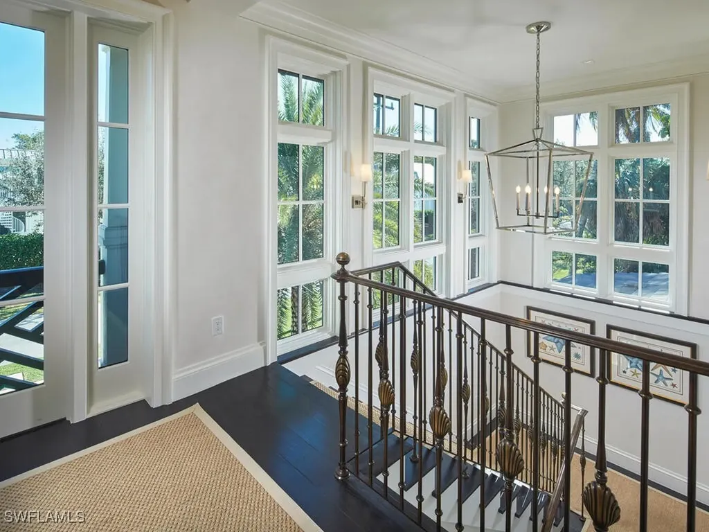 167 4th Street N Naples FL 34102