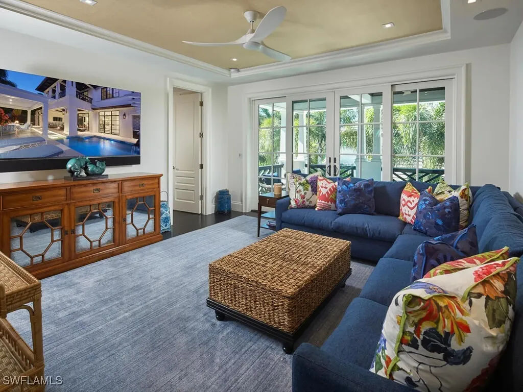 167 4th Street N Naples FL 34102