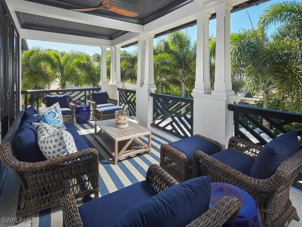 167 4th Street N Naples FL 34102