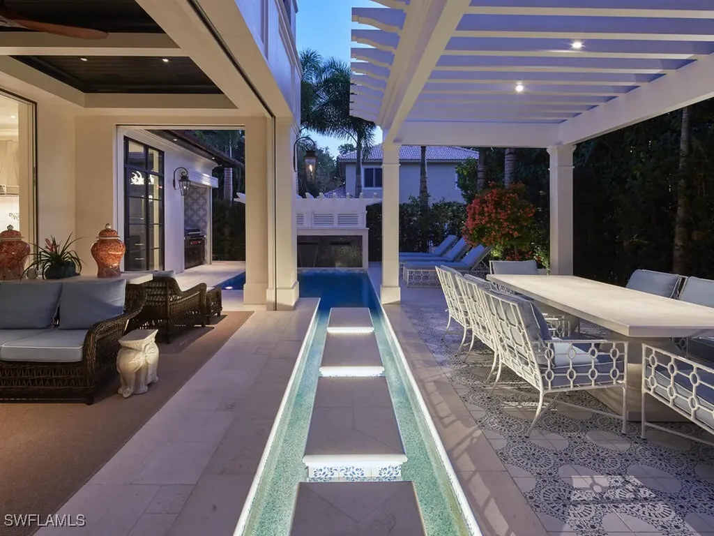 167 4th Street N Naples FL 34102