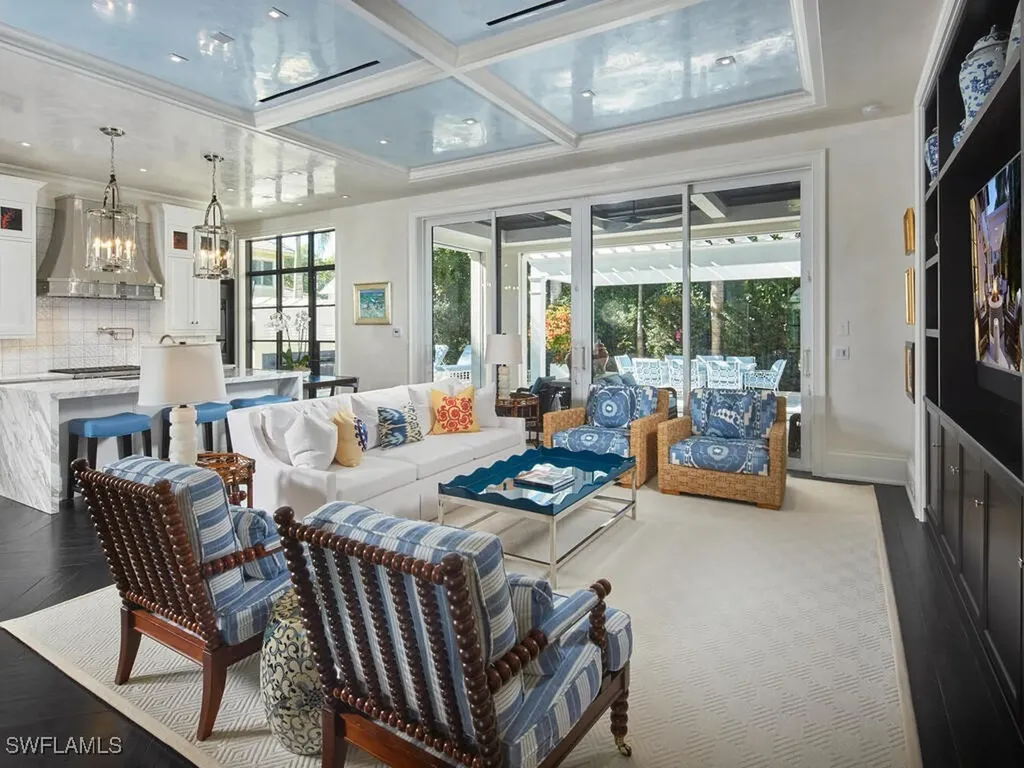 167 4th Street N Naples FL 34102