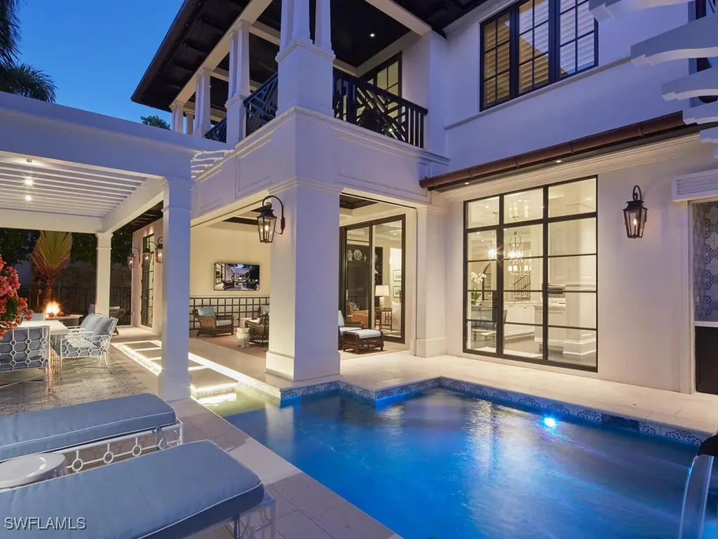 167 4th Street N Naples FL 34102