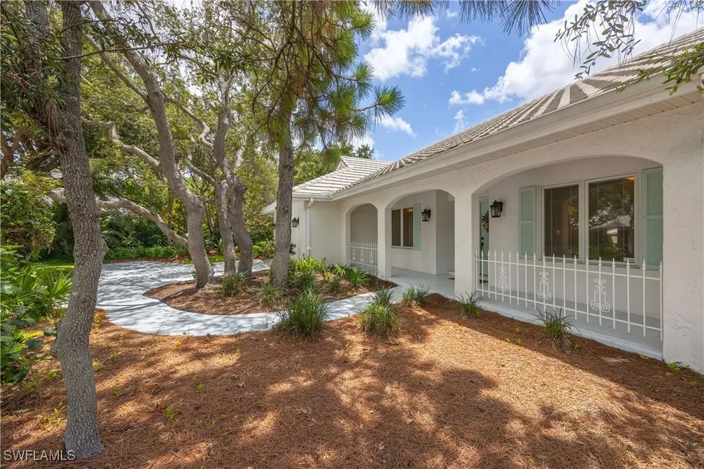 816 Turkey Oak Lane Naples FL 34108