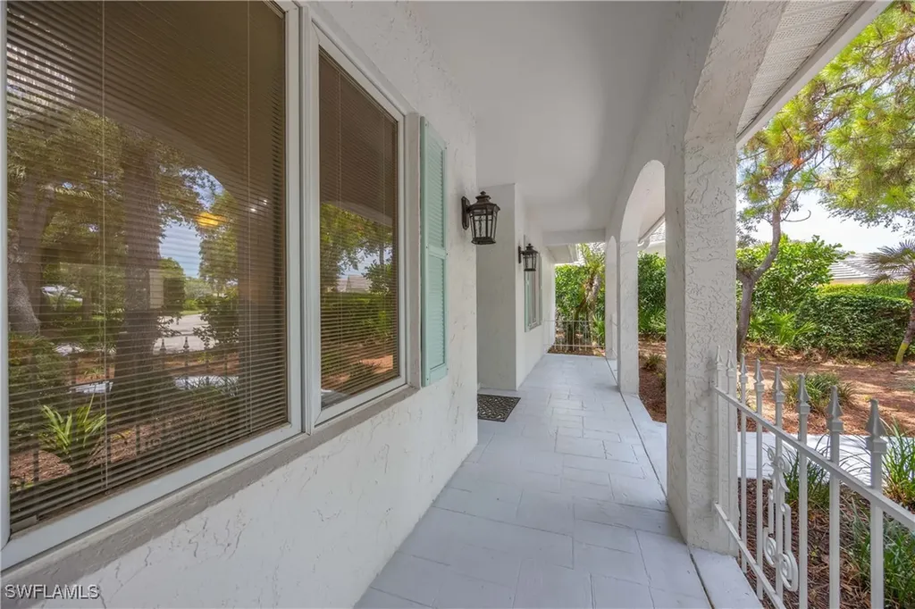 816 Turkey Oak Lane Naples FL 34108