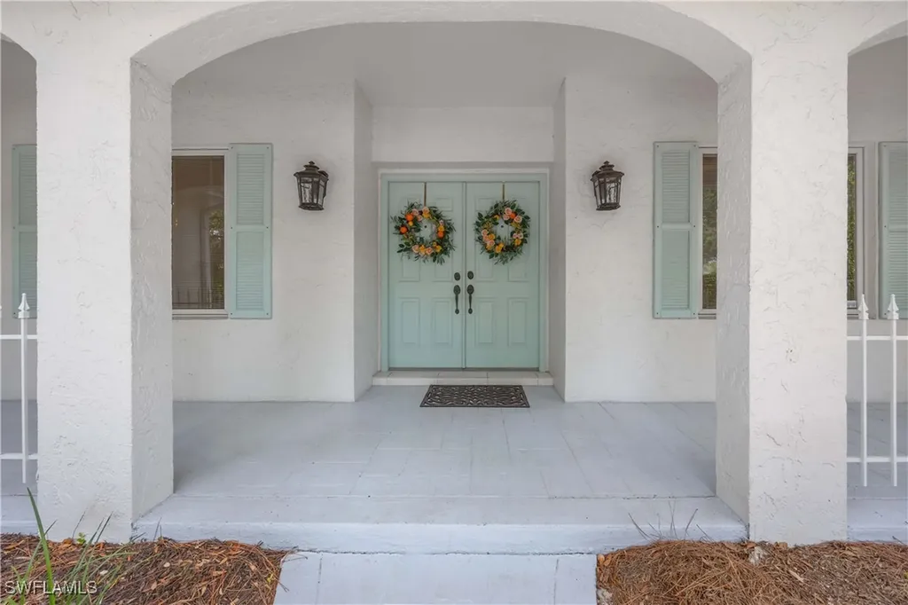 816 Turkey Oak Lane Naples FL 34108