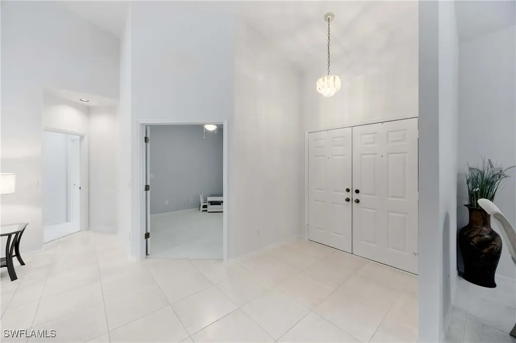 816 Turkey Oak Lane Naples FL 34108