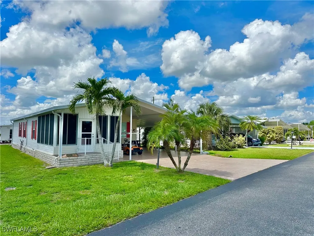 5121 Fiddleleaf Drive Fort Myers FL 33905