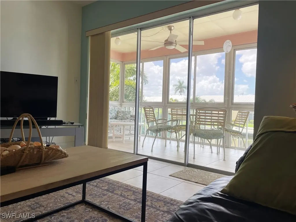 834 SE 46th Street Cape Coral FL 33904