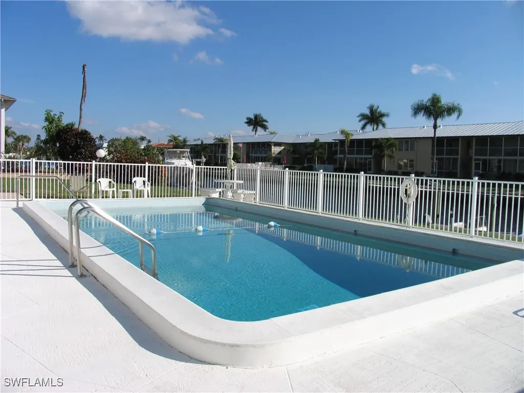 834 SE 46th Street Cape Coral FL 33904