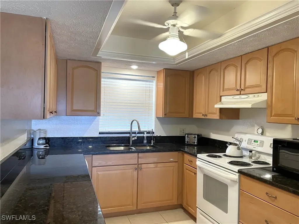834 SE 46th Street Cape Coral FL 33904