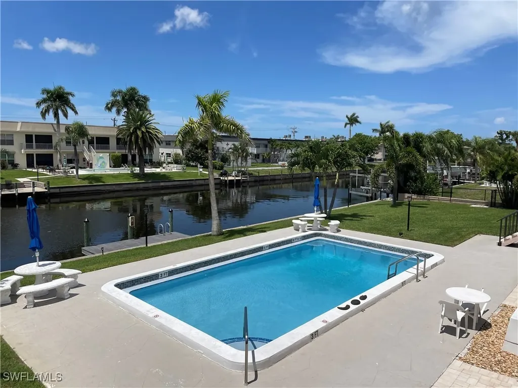 834 SE 46th Street Cape Coral FL 33904