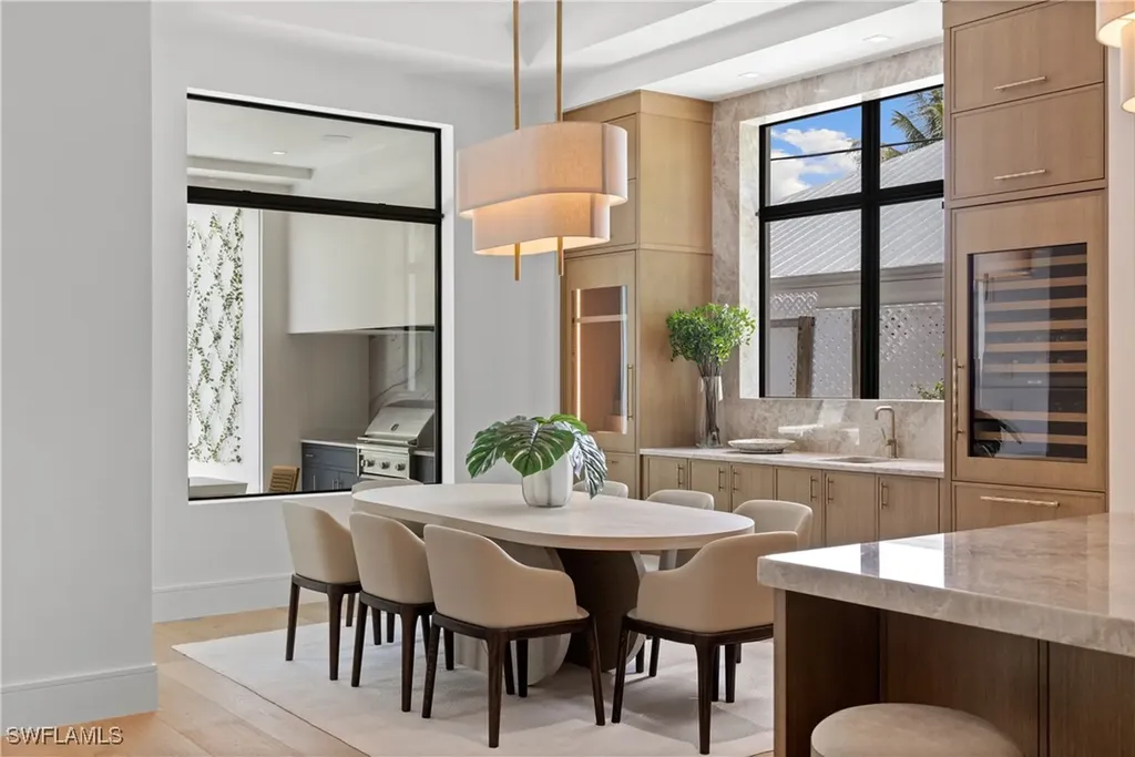 850 10th Street N Naples FL 34102