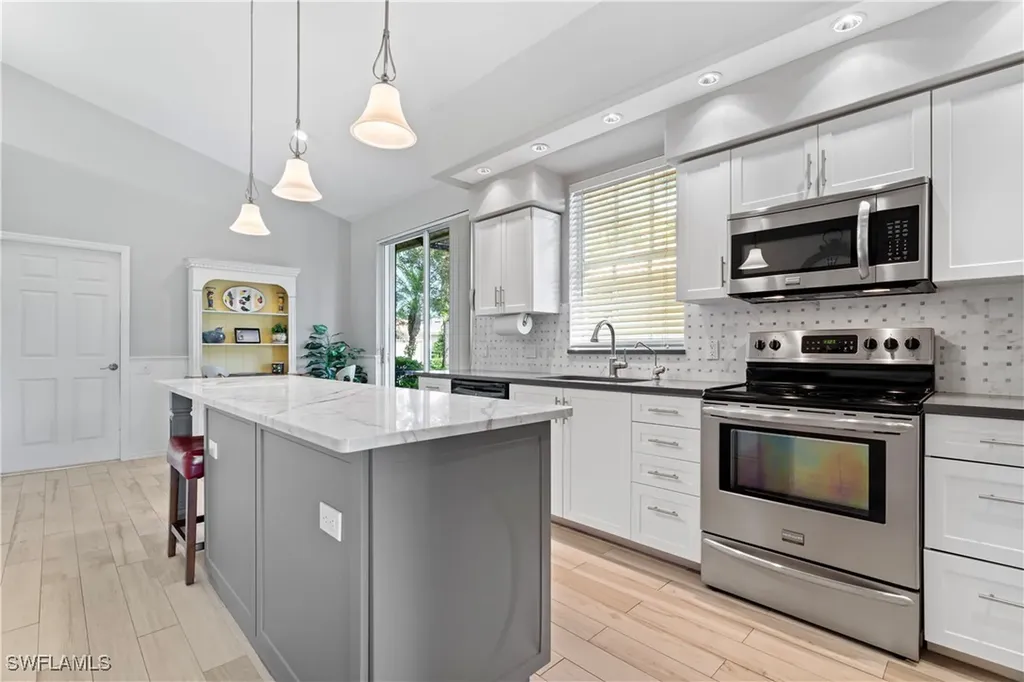 13520 Southampton Drive Bonita Springs FL 34135