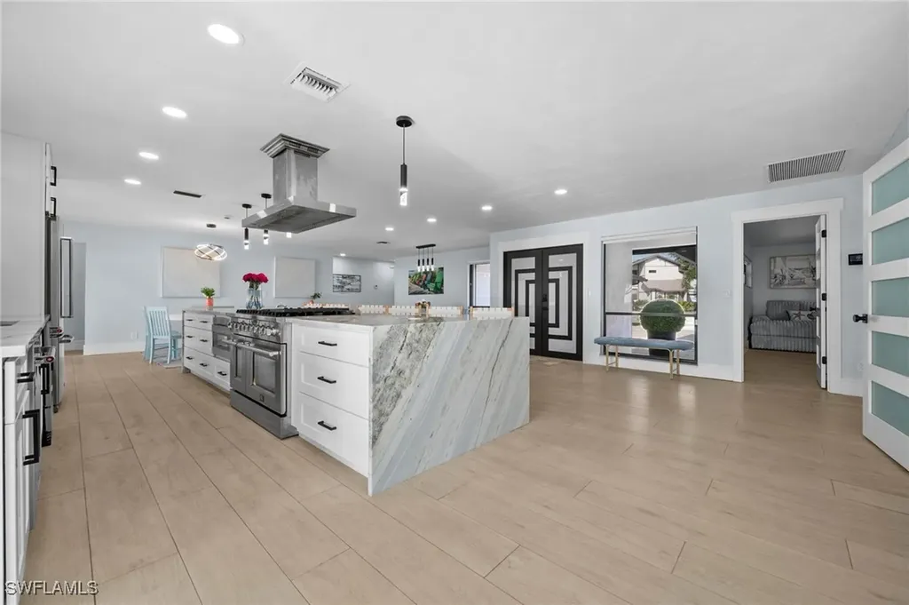 3403 SE 22nd Place Cape Coral FL 33904