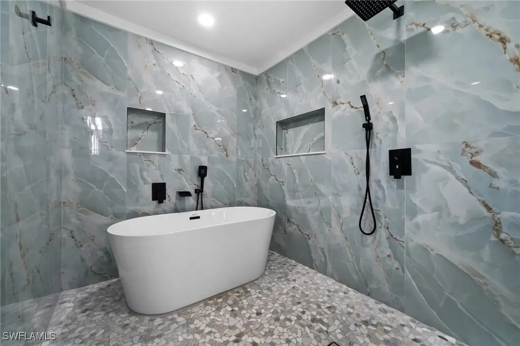 3403 SE 22nd Place Cape Coral FL 33904