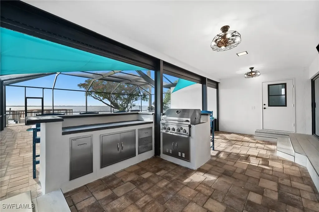 3403 SE 22nd Place Cape Coral FL 33904