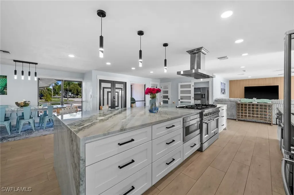 3403 SE 22nd Place Cape Coral FL 33904