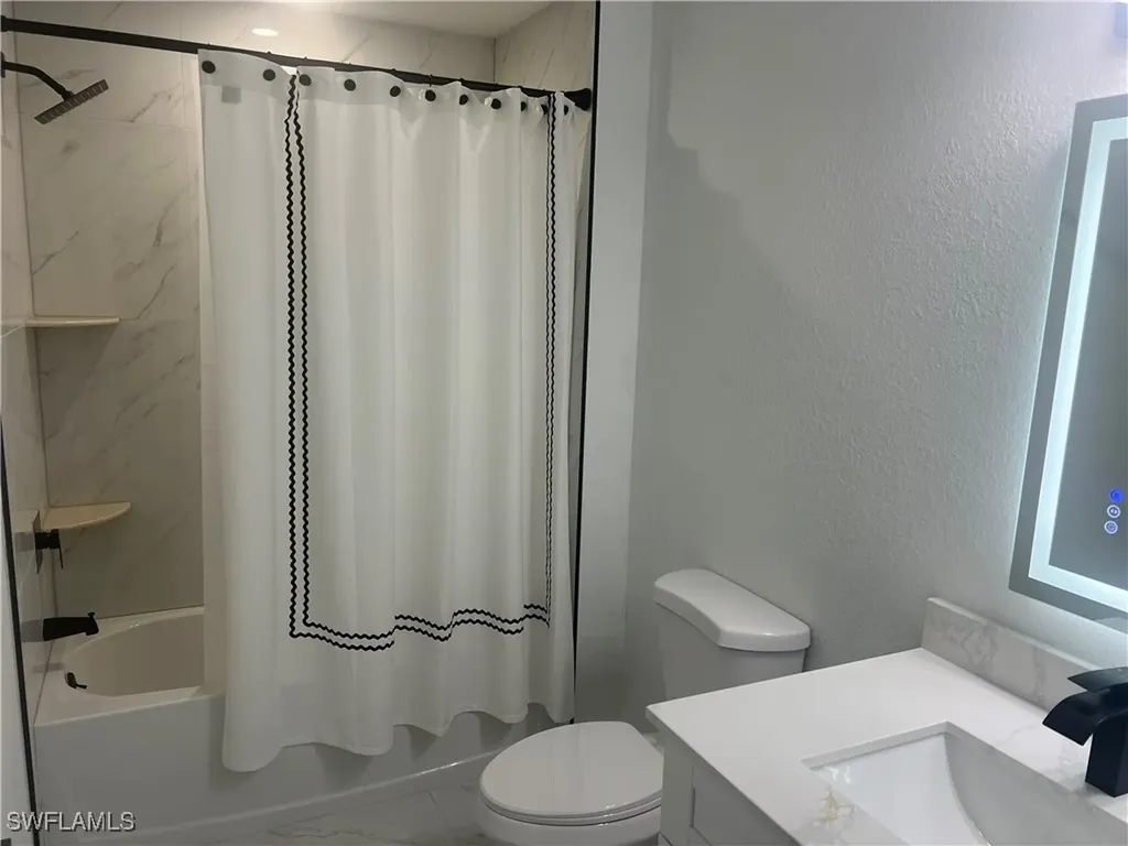 2403 Dogwood Avenue N Lehigh Acres FL 33971