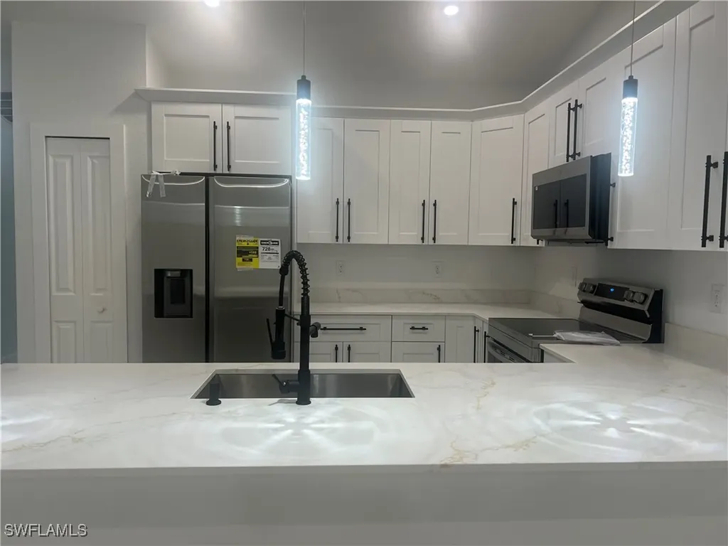 2403 Dogwood Avenue N Lehigh Acres FL 33971