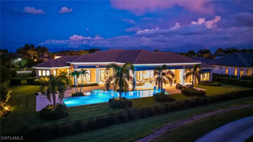 4297 Deephaven Lane Naples FL 34119