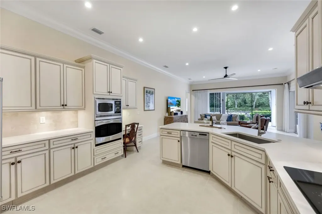 6632 Glen Arbor Way Naples FL 34119