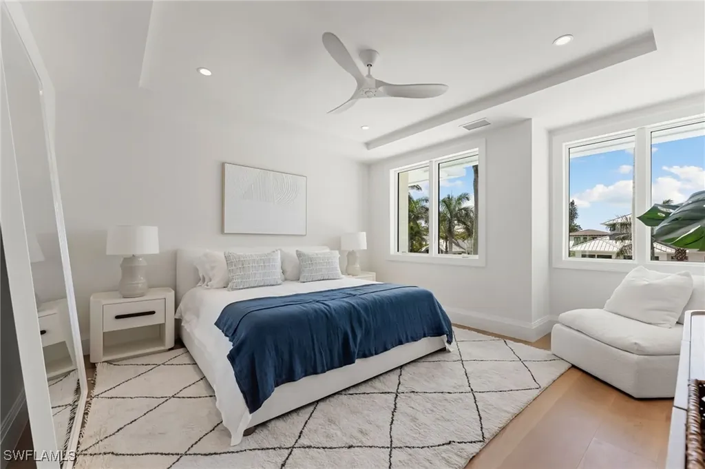 581 14th Avenue S Naples FL 34102