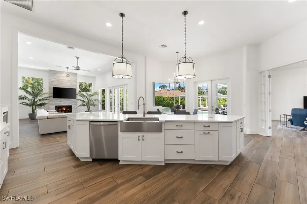 2274 Hawksridge Drive Naples FL 34105