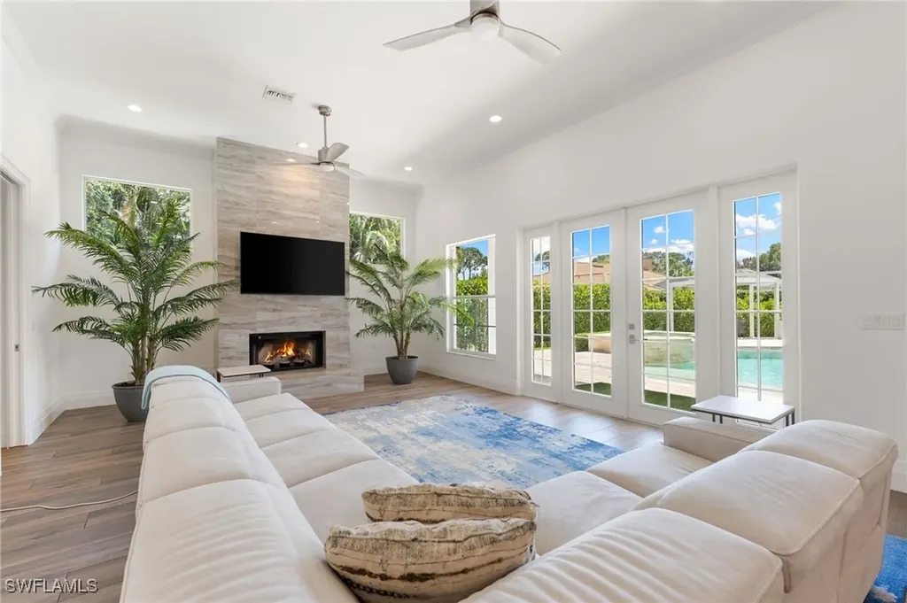 2274 Hawksridge Drive Naples FL 34105
