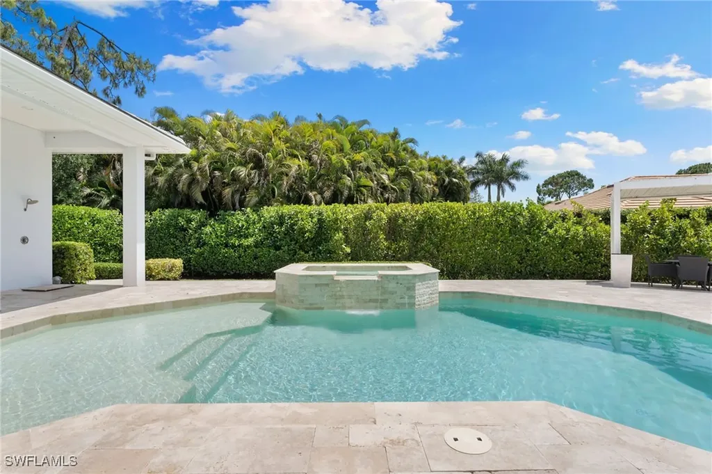 2274 Hawksridge Drive Naples FL 34105
