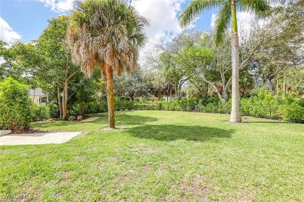 2274 Hawksridge Drive Naples FL 34105