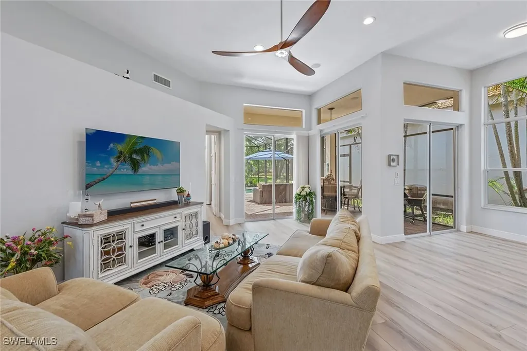 8556 Pepper Tree Way Naples FL 34114