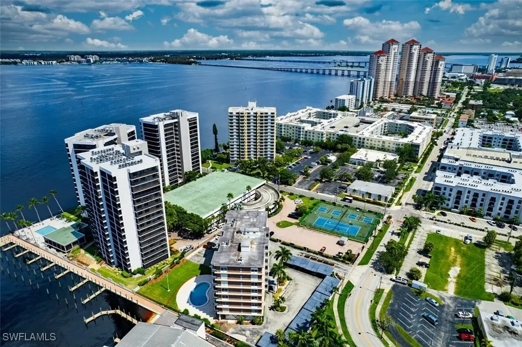 1900 Virginia Avenue Fort Myers FL 33901